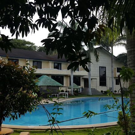 Phil Oasis Hotel & Resort Silang Kültér fotó