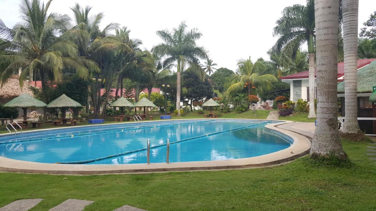 Phil Oasis Hotel & Resort Silang Kültér fotó