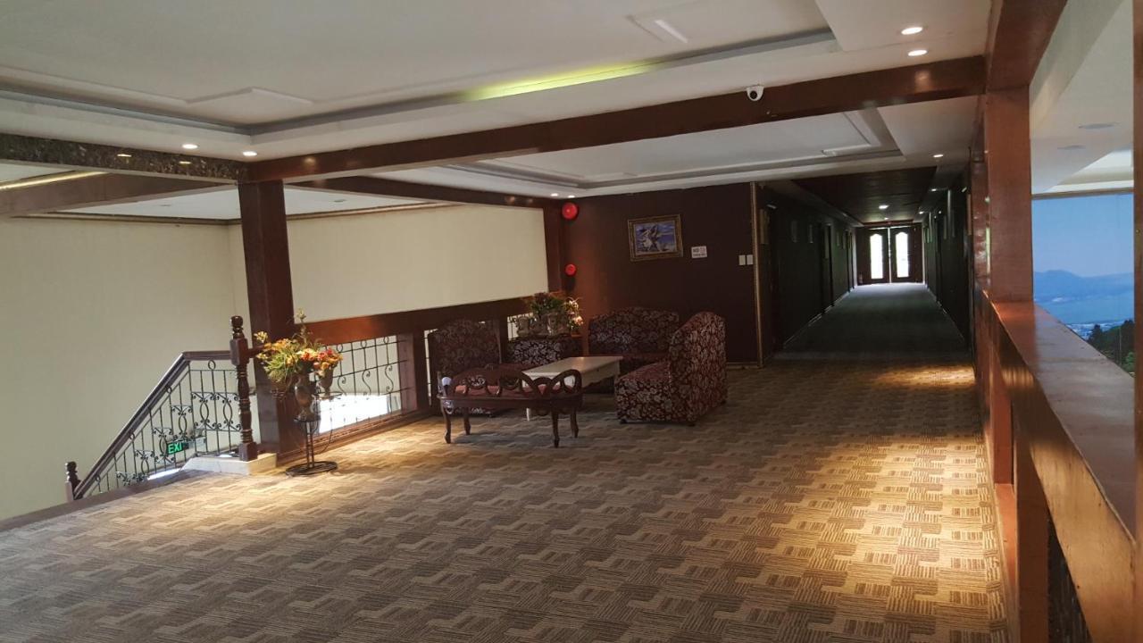 Phil Oasis Hotel & Resort Silang Kültér fotó