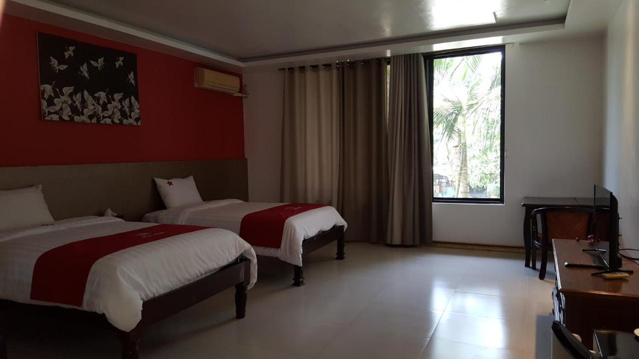 Phil Oasis Hotel & Resort Silang Kültér fotó