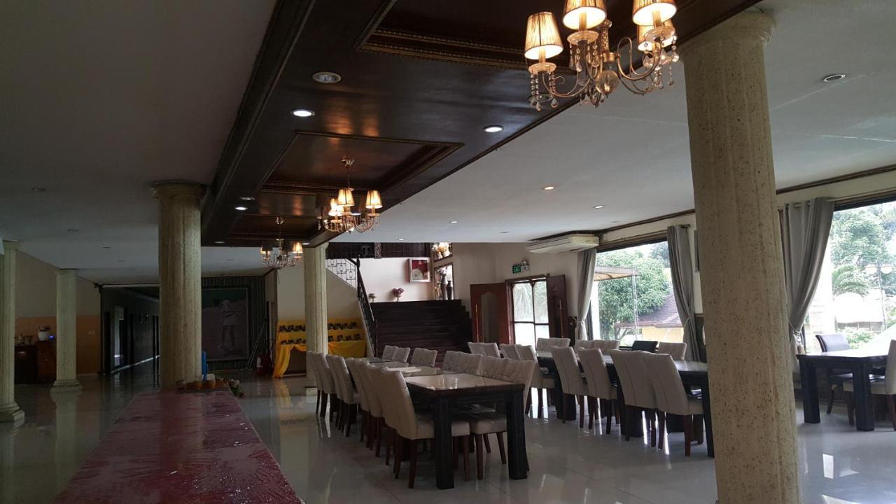 Phil Oasis Hotel & Resort Silang Kültér fotó